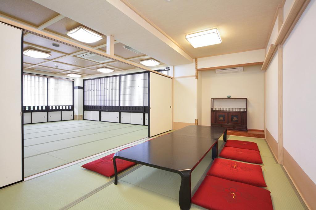 Hotel Chatelet Inn Kyoto Bagian luar foto
