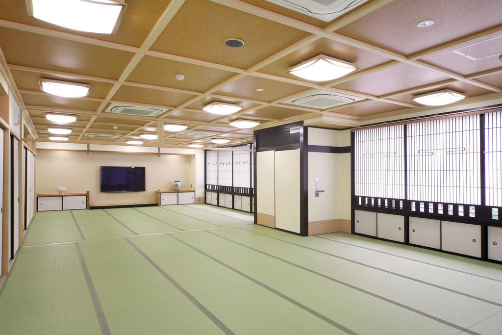 Hotel Chatelet Inn Kyoto Bagian luar foto