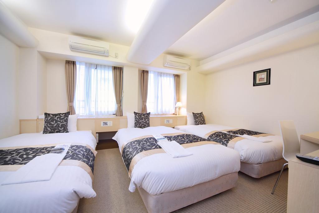 Hotel Chatelet Inn Kyoto Bagian luar foto